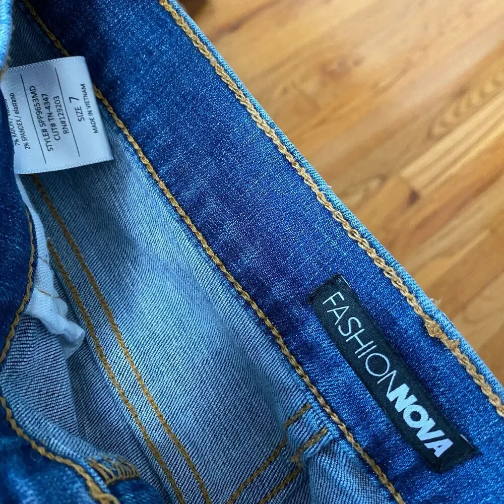 Fashion Nova Smiley High-Rise Distress Knees Jean Medium Blue Wash Raw Hem 7